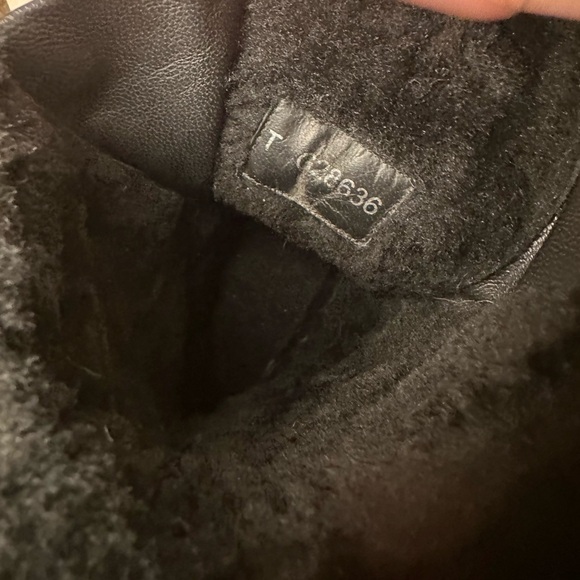 CHANEL CC Logo Leather Combat Boots 8.5 - Picture 7 of 7